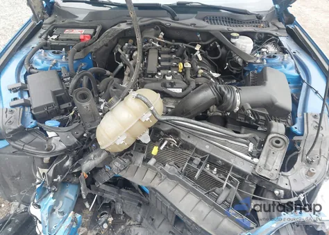 2021 Ford Mustang Ecoboost Premium z USA, uszkodzony, nr VIN 1FATP8UH0M5110357